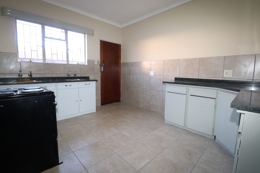 To Let 3 Bedroom Property for Rent in Meiringspark North West